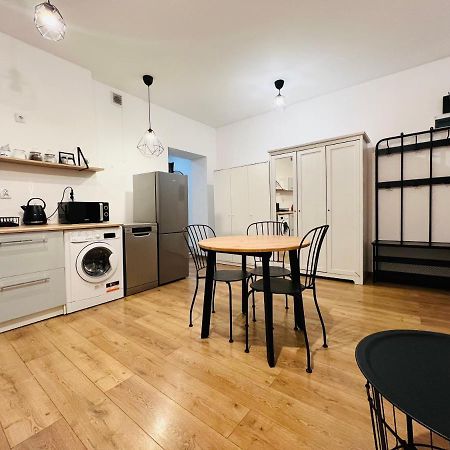 Melody Apartment Красков Екстериор снимка